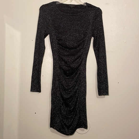 express black and silver sequin dress EXPRESS FASHION SEQUIN RUCHED Black and Silver dress XS NWT